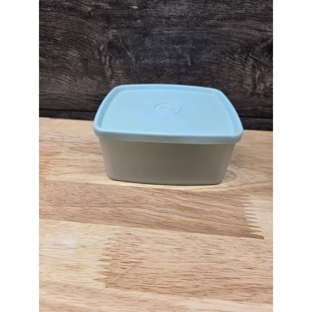 Tupperware Vintage Square Storage Container 311-75 Light Blue Lid Clear Base